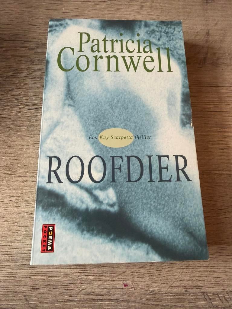Patricia Cornwell- Roofdier, Ophalen of Verzenden, Zo goed als nieuw