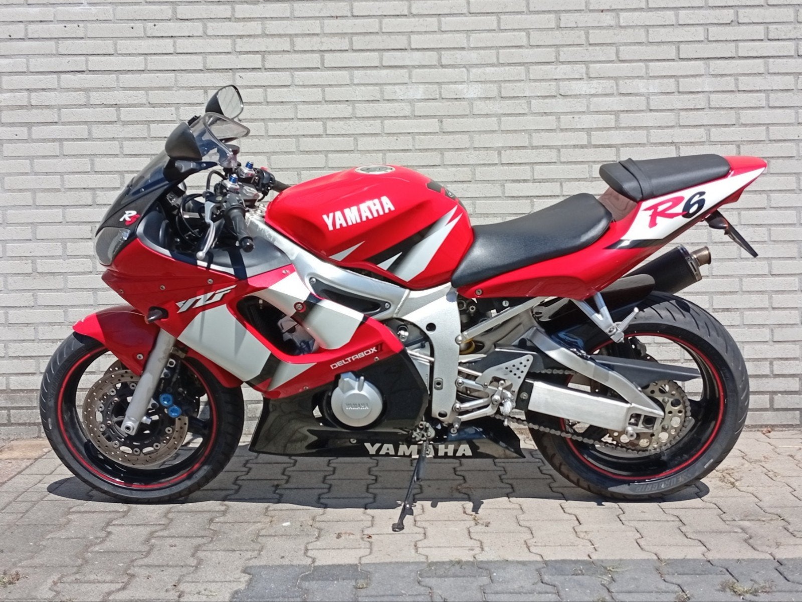 Yamaha R6 Rood + nieuwe set banden, Motoren, Motoren | Yamaha, 4 cilinders, Motorrijbewijs A, Gebruikt, Super Sport