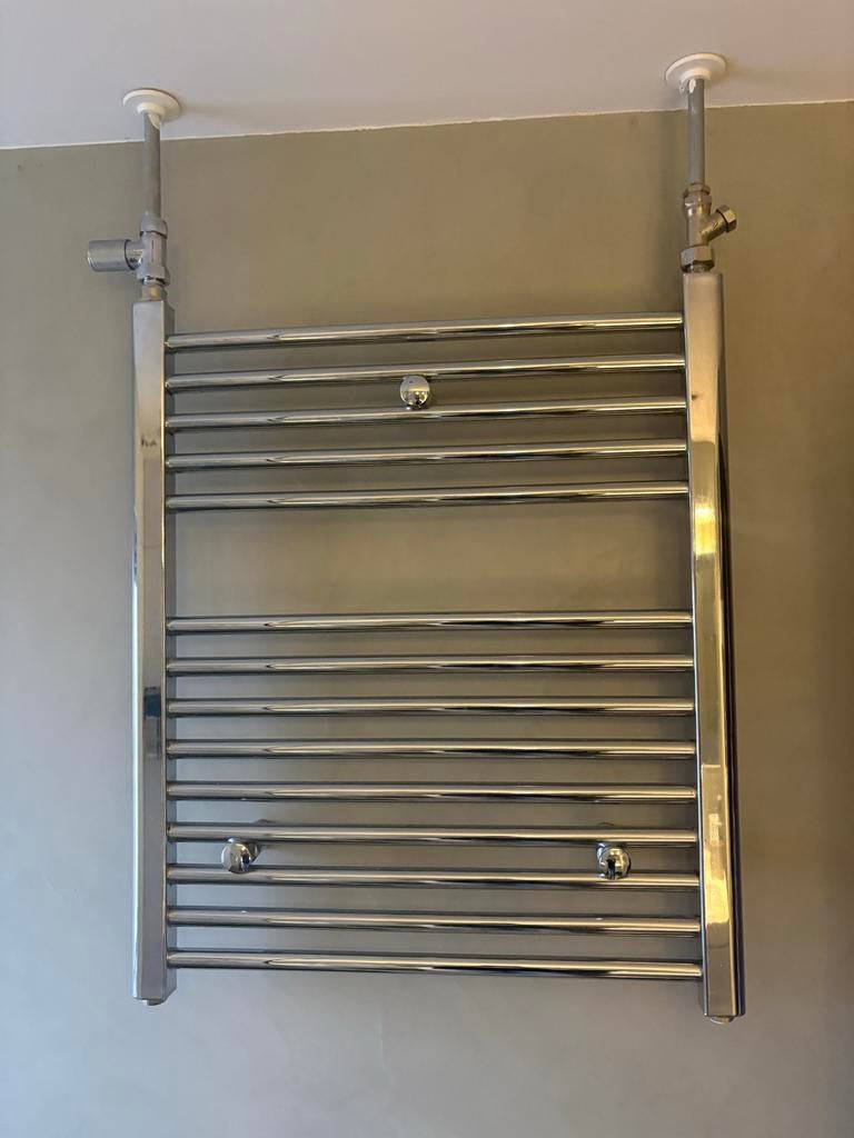 Chromen handdoekradiator, Doe-het-zelf en Verbouw, Verwarming en Radiatoren, Gebruikt, Radiator, 200 tot 500 watt, 30 tot 80 cm