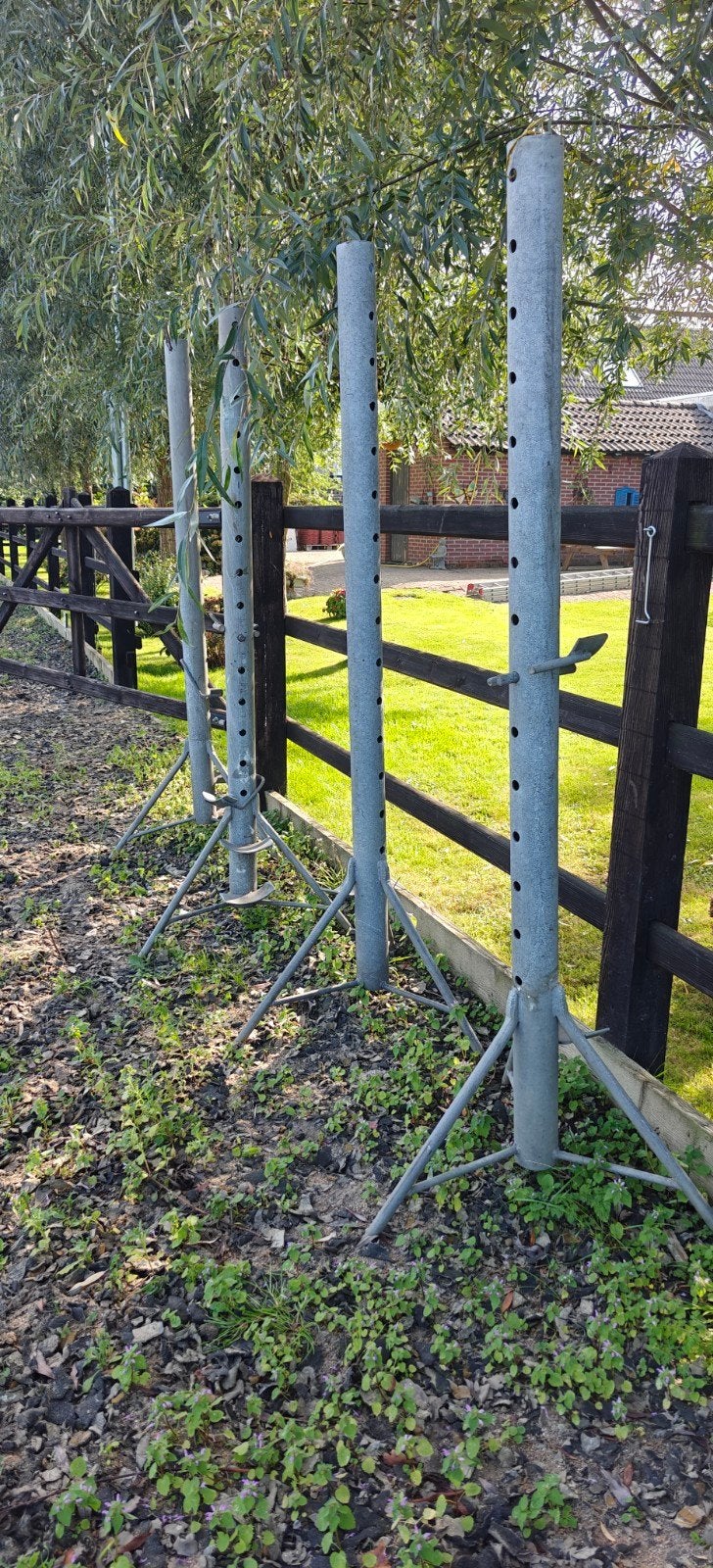 Gegalvaniseerde hindernissen staanders en palen, Dieren en Toebehoren, Ophalen, Zo goed als nieuw, Springen