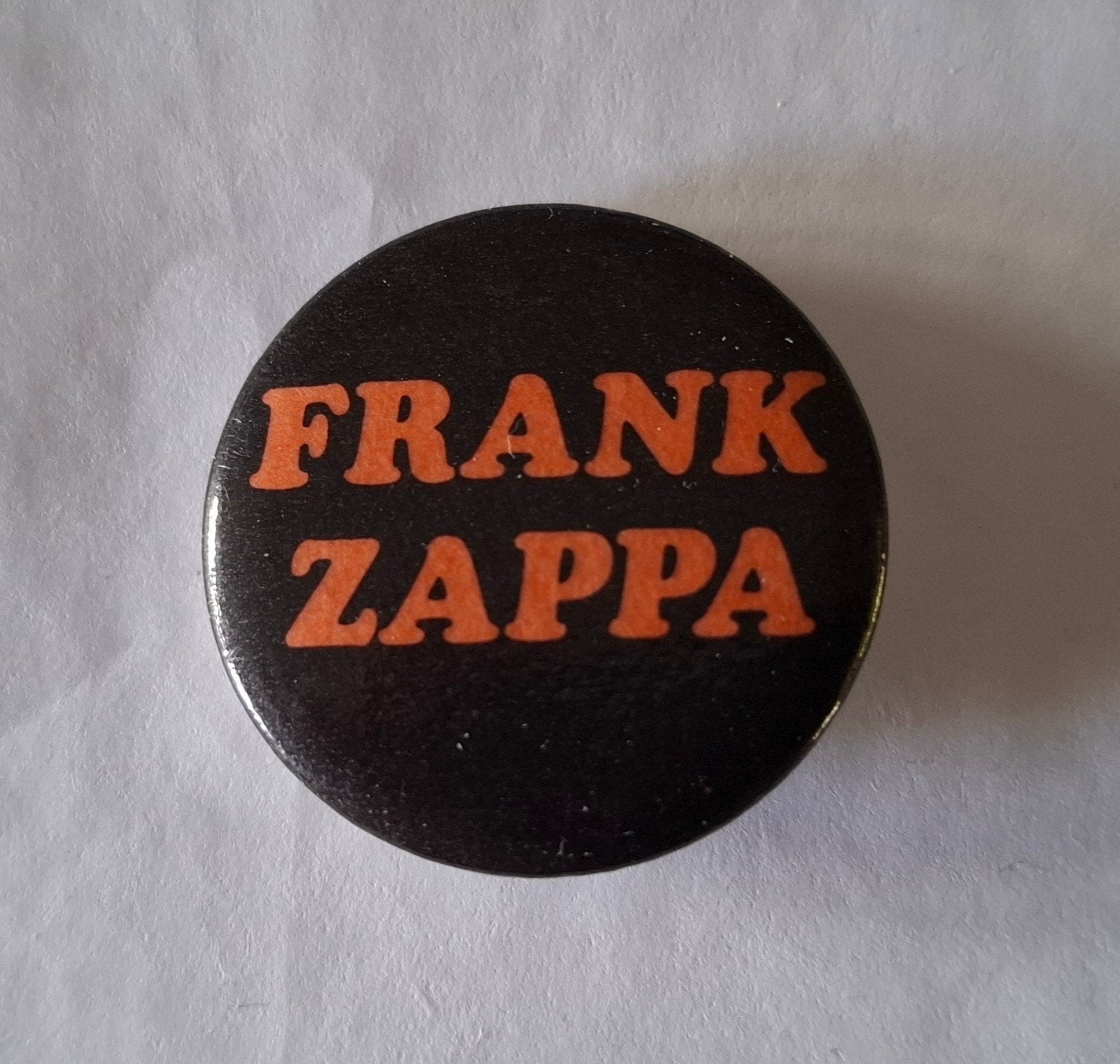Frank Zappa Button, Verzamelen, Speldjes, Pins en Buttons, Ophalen of Verzenden, Gebruikt, Overige onderwerpen, Button