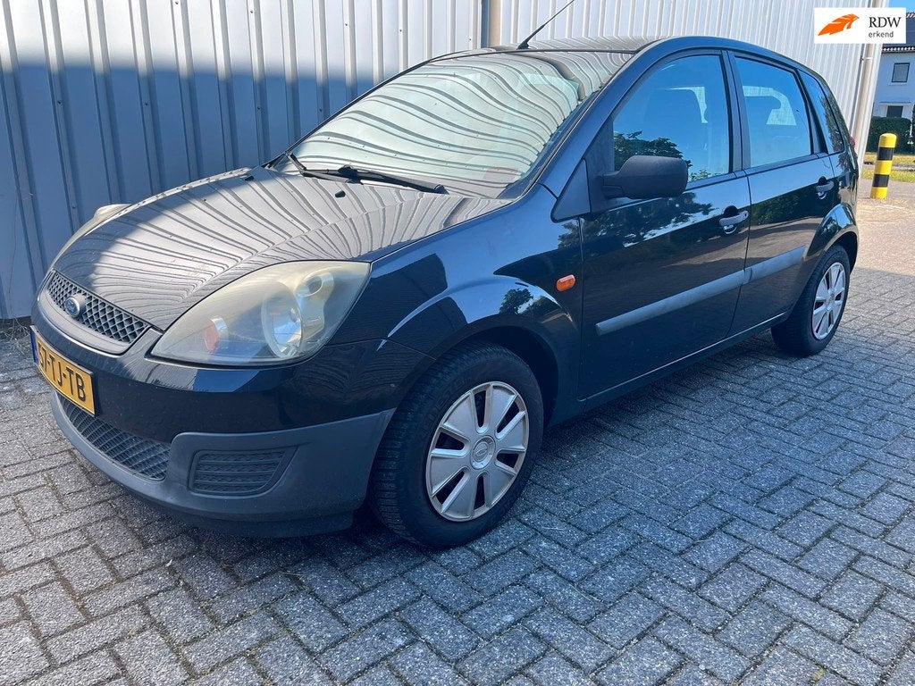 Ford Fiesta 1.3-8V Champion / AIRCO LAGE KMS NAP, Auto's, Ford, Bedrijf, Te koop, Fiësta, ABS, Airbags, Airconditioning, Radio