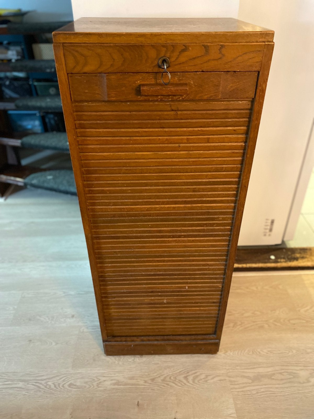 Antieke houten rolluikkast met 9 laden, Ophalen