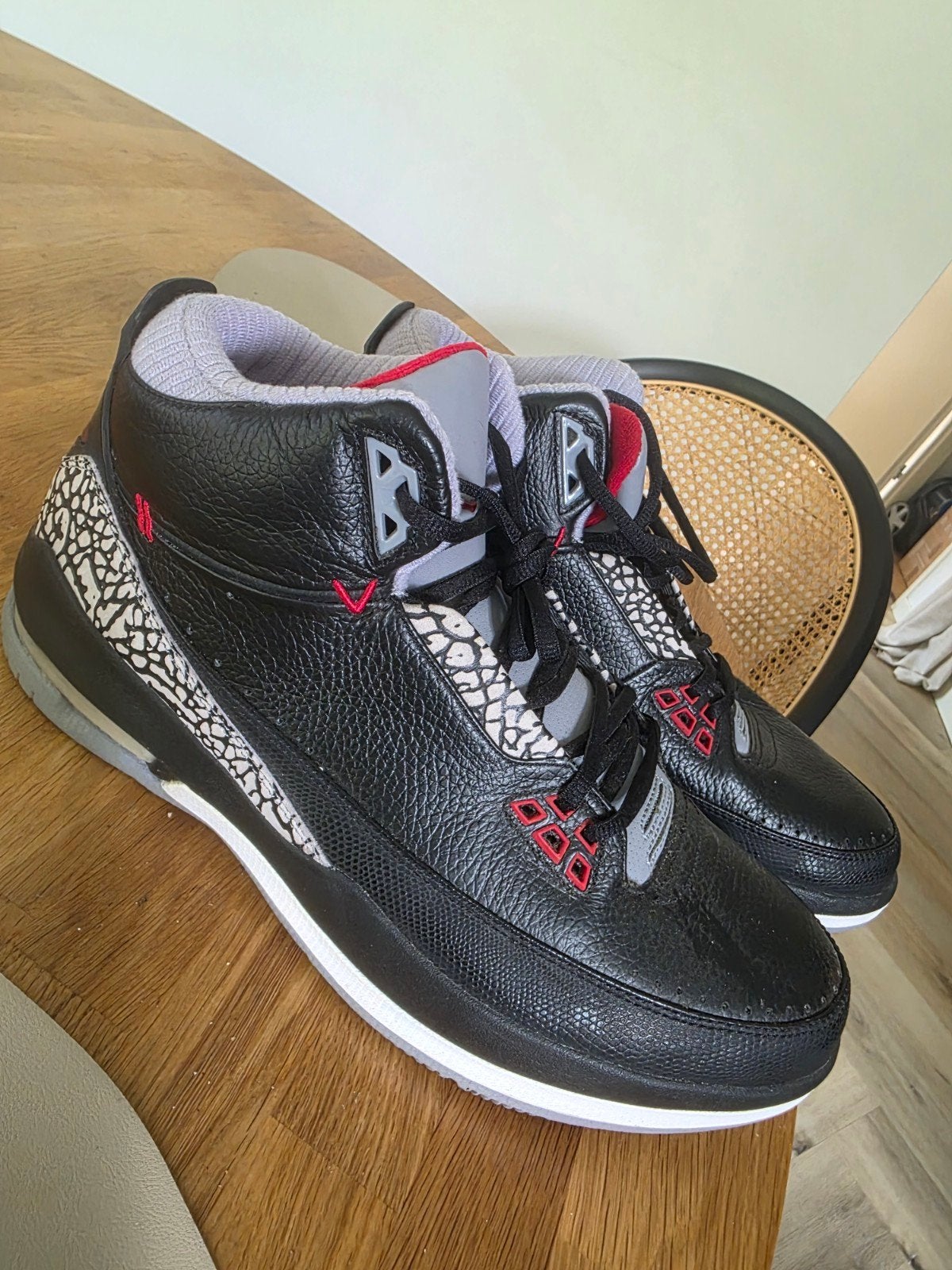 Nike Air Jordan sneakers - Zwart, rood en grijs maat 48, Zwart, Ophalen of Verzenden, Nike Air Jordan, Sneakers of Gympen