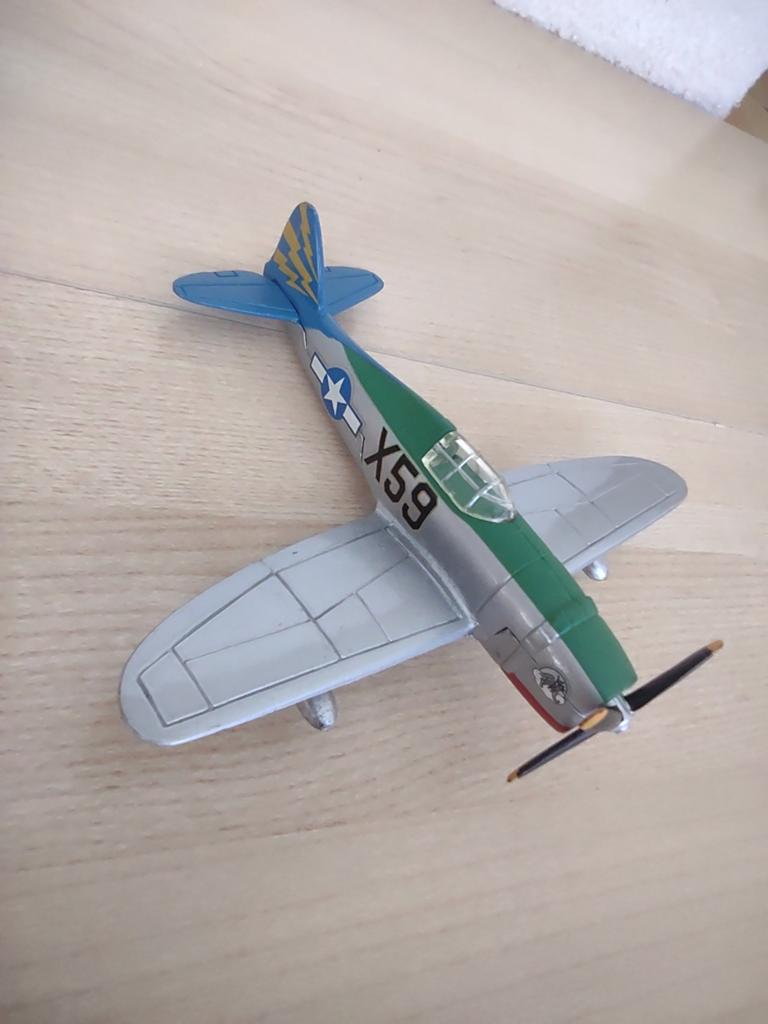 Gegoten miniatuur Republic P_ 47D Thunderbolt, Ophalen of Verzenden