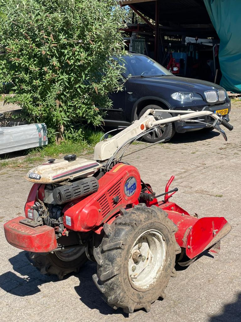 Te huur: Handige tuinfrees met ploeg en eg, Ophalen, Gebruikt, Overige soorten