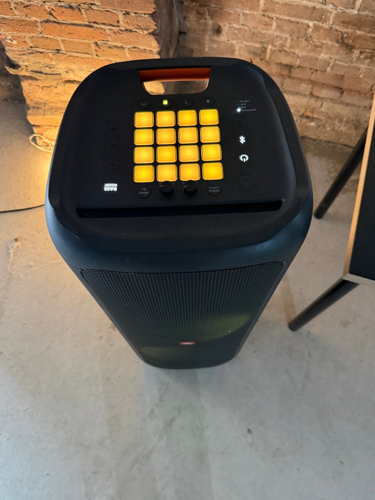 JBL PartyBox 1000 - Prachtig geluid, zo goed als nieuw, JBL, Overige typen, Ophalen of Verzenden, Zo goed als nieuw