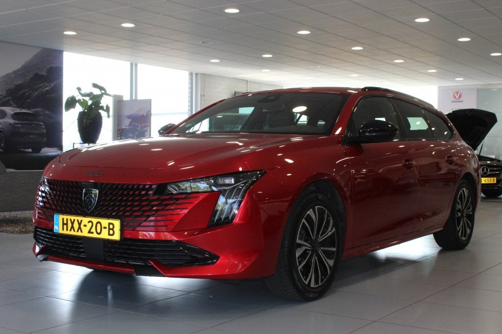 Peugeot 508 SW 1.2 PureTech Allure/CARPLAY/CAMERA/CRUISE, Stof, Gebruikt, 1199 cc, Grijs