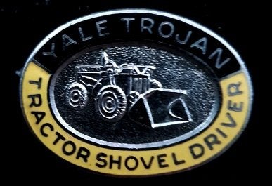 Yale Trojan Driver broche, Verzamelen, Verzenden, Nieuw, Transport, Speldje of Pin
