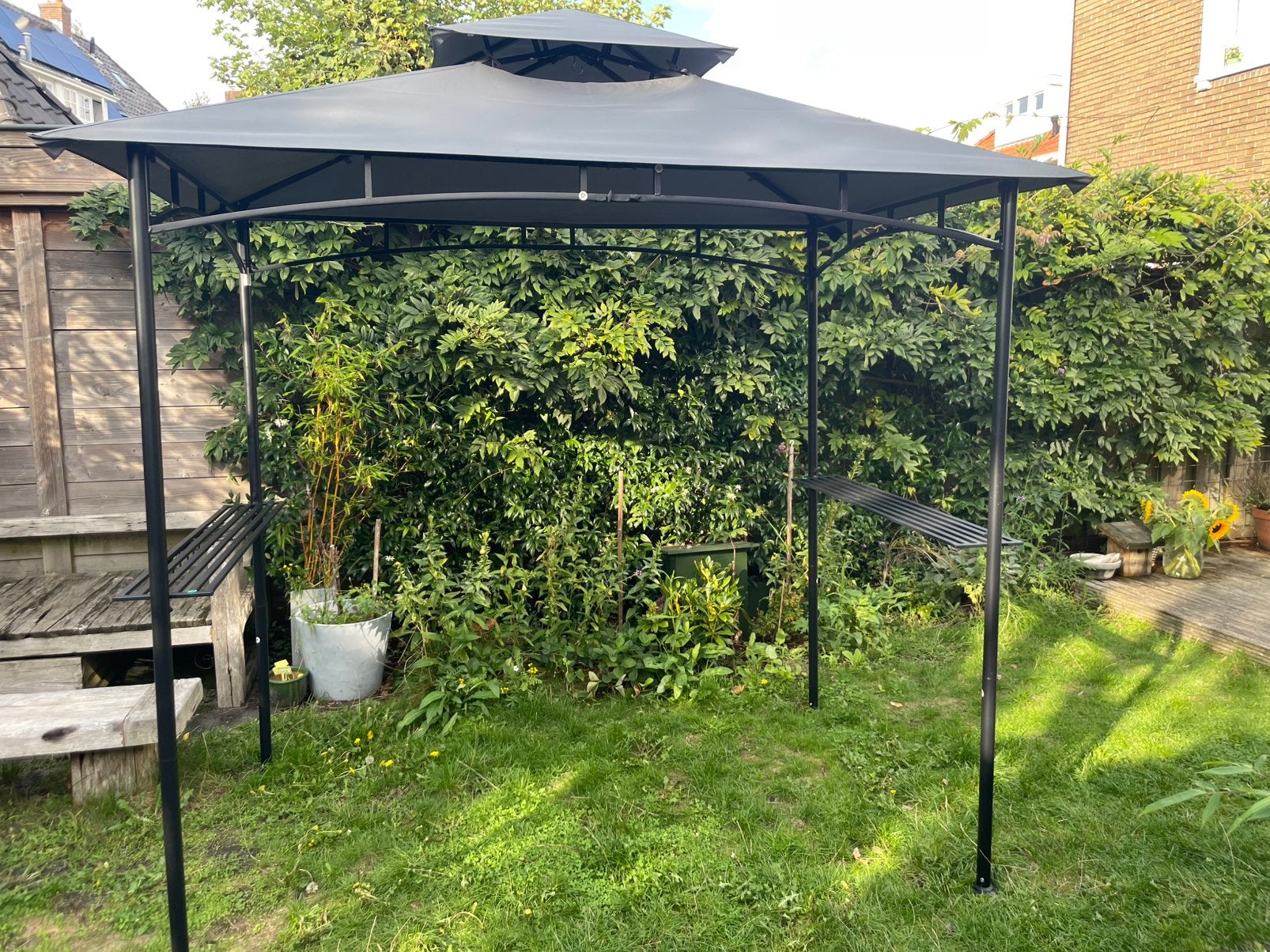 BBQ tent slechts 1x gebruikt, Ophalen, Zo goed als nieuw, Minder dan 5 meter