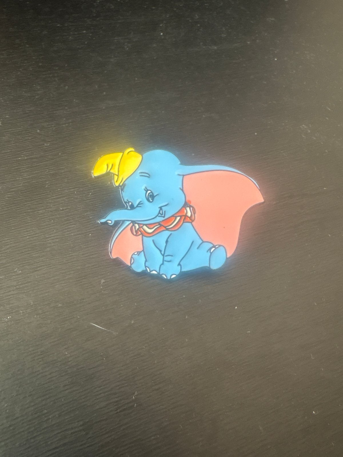Leuke Dumbo Pin - Disney Verzamelobject, Ophalen of Verzenden, Bambi of Dumbo, Zo goed als nieuw, Overige typen