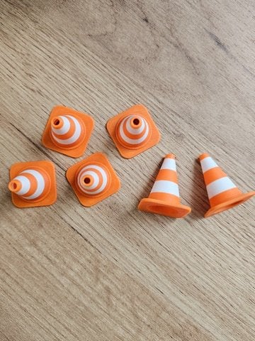 Mini Verkeerskegels 12 stuks – Modelbouw & Decoratie set, Overige merken, 1:50 of kleiner, Overige typen, Nieuw