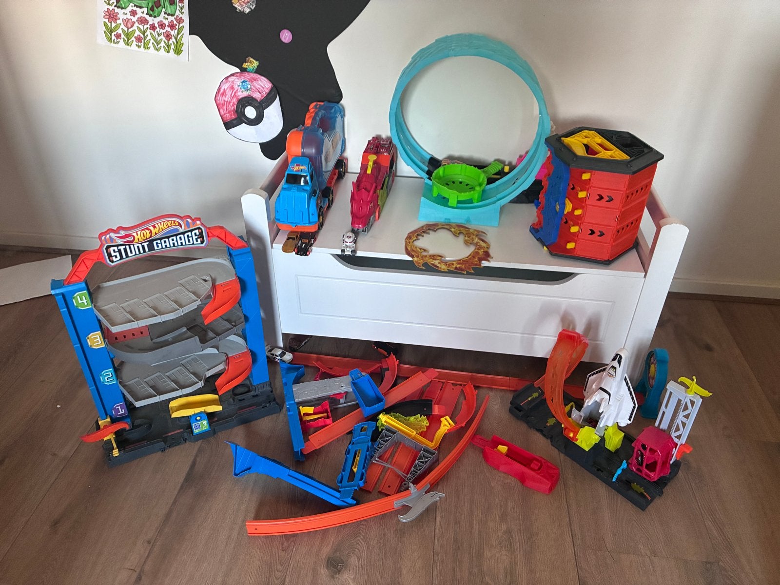 Diverse Hot Wheels sets met auto's, Ophalen of Verzenden, Hot Wheels, Racebaan, Gebruikt