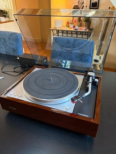 Thorens TD-1601 TP160 walnut., Ophalen, Automatisch, Thorens, Zo goed als nieuw