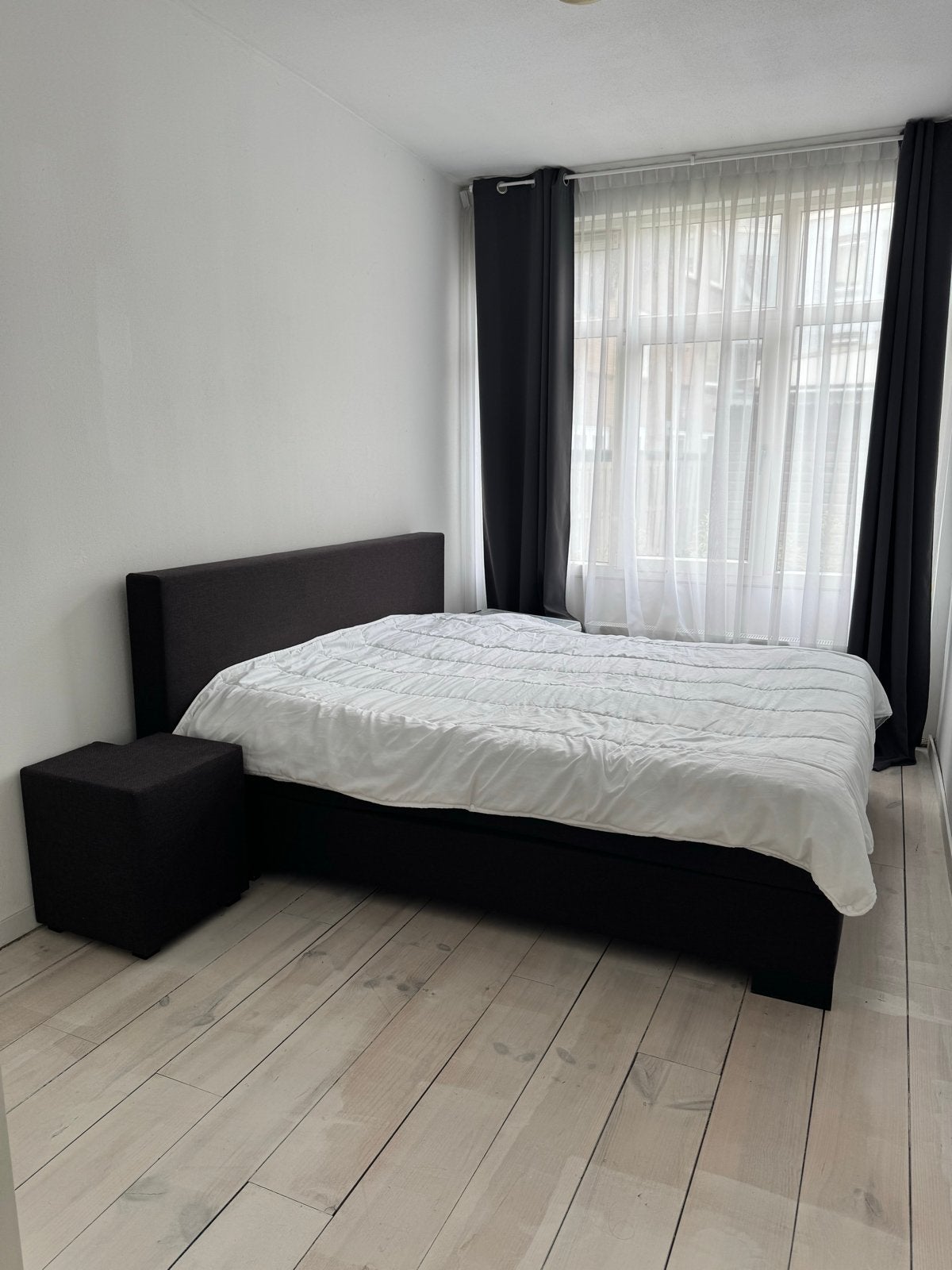 Complete slaapkamer: Boxspring, nachtkastjes, kast, gordijne, Ophalen, Gebruikt, Tweepersoons