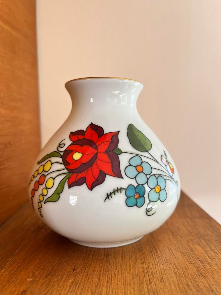 Kalocsa vaasje, Antiek en Kunst, Antiek | Vazen, Ophalen of Verzenden