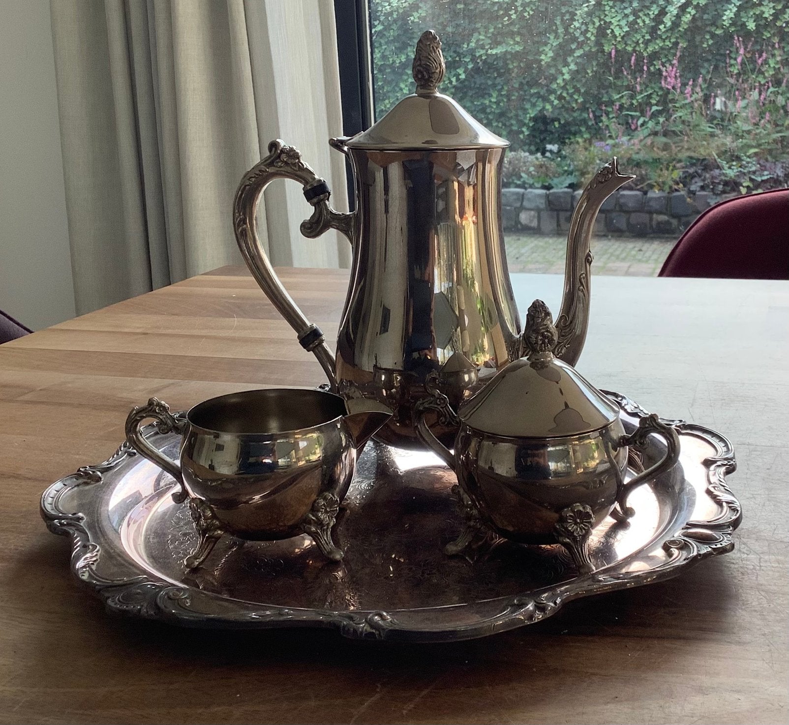 Antieke verzilverde koffie- en suikerpot met melkkannetje, Ophalen of Verzenden