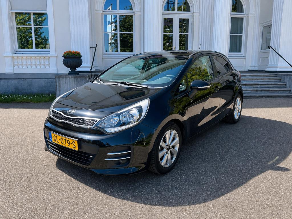 Kia Rio 1.2 I 5DRS 2015 Zwart, 40 €/maand, Zwart, 4 cilinders, Zwart