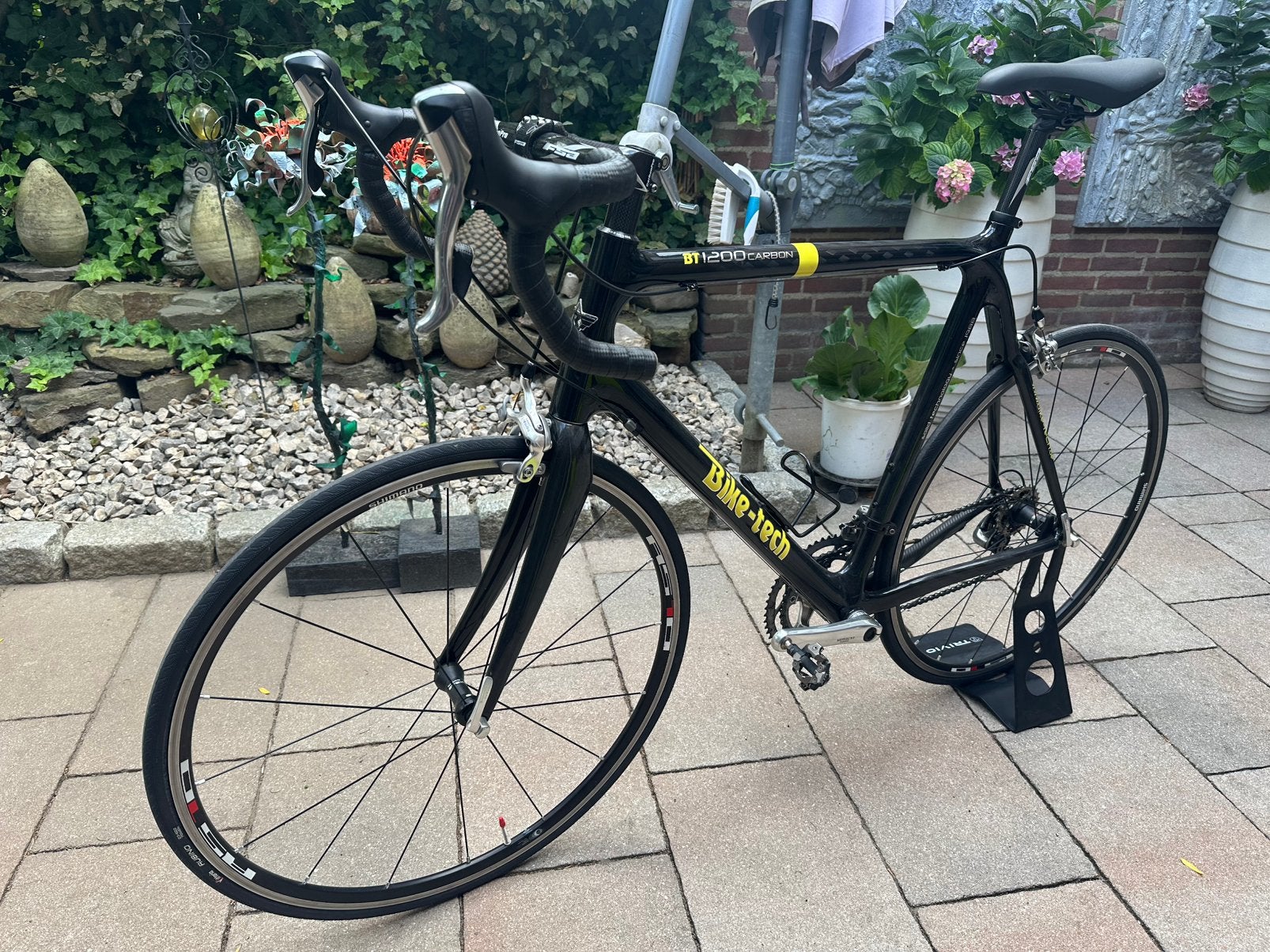 Racefiets Bike-Tech BT1200-carbon, Fietsen en Brommers, Fietsen | Racefietsen, 10 tot 15 versnellingen, Zo goed als nieuw, 57 tot 61 cm