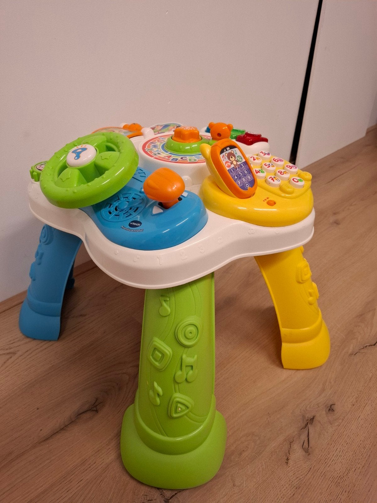 Activiteitentafel, Ophalen, Zo goed als nieuw