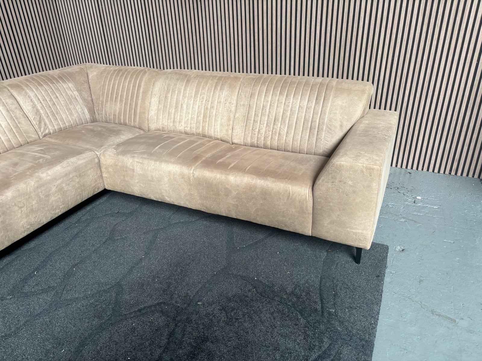 GRATIS LEVERING Hoekbank Beige Microleder 270x200 GEREINIGD, 250 tot 300 cm, Hoekbank, Ophalen of Verzenden, Zo goed als nieuw