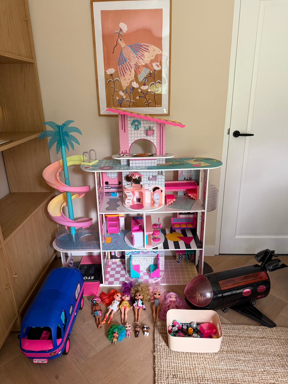 LOL huis, camper én vliegtuig. Inclusief poppen., Ophalen, Zo goed als nieuw, Poppenhuis