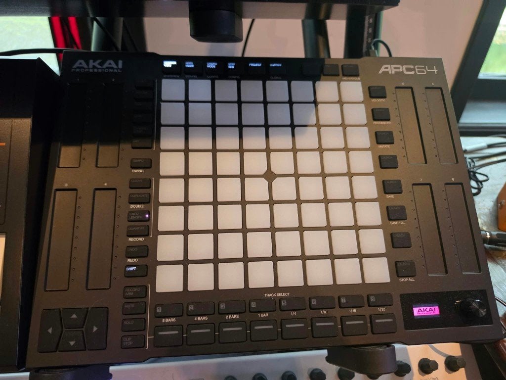 Akai apc64, Ophalen, Zo goed als nieuw