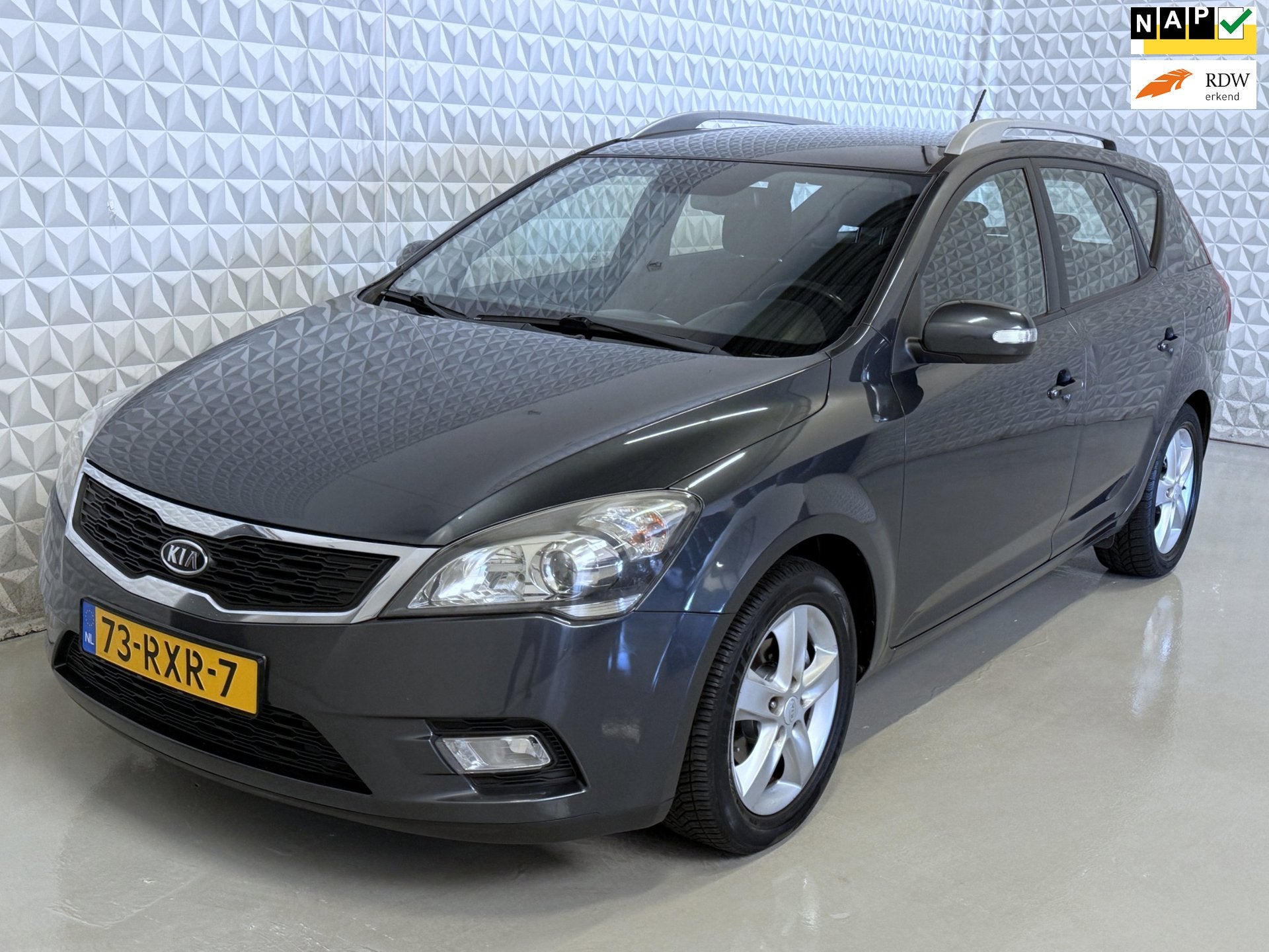 Kia Cee'd Sporty Wagon 1.6 CVVT X-ecutive / AUTOMAAT (2011), Auto's, Euro 5, Gebruikt, 1591 cc, Origineel Nederlands