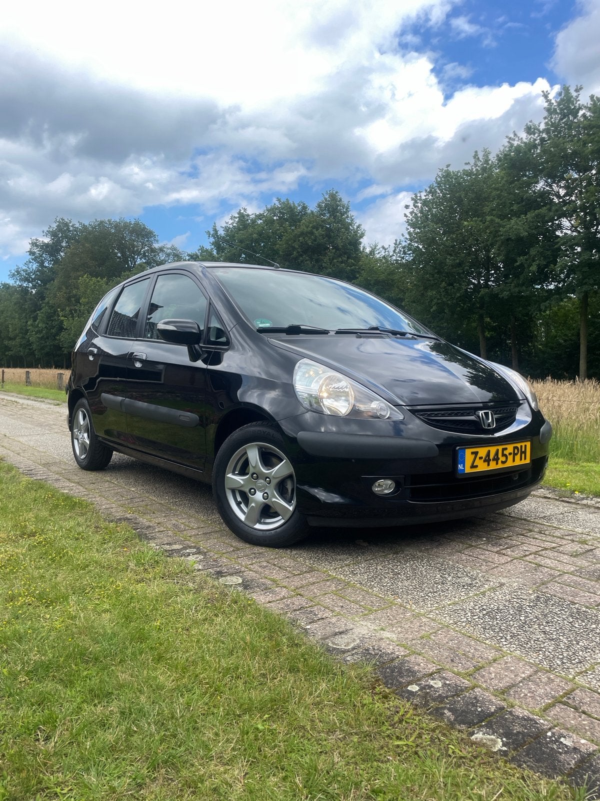 Honda Jazz 1.4 I 2008 Zwart, Auto's, Voorwielaandrijving, 83 pk, 450 kg, 40 €/maand