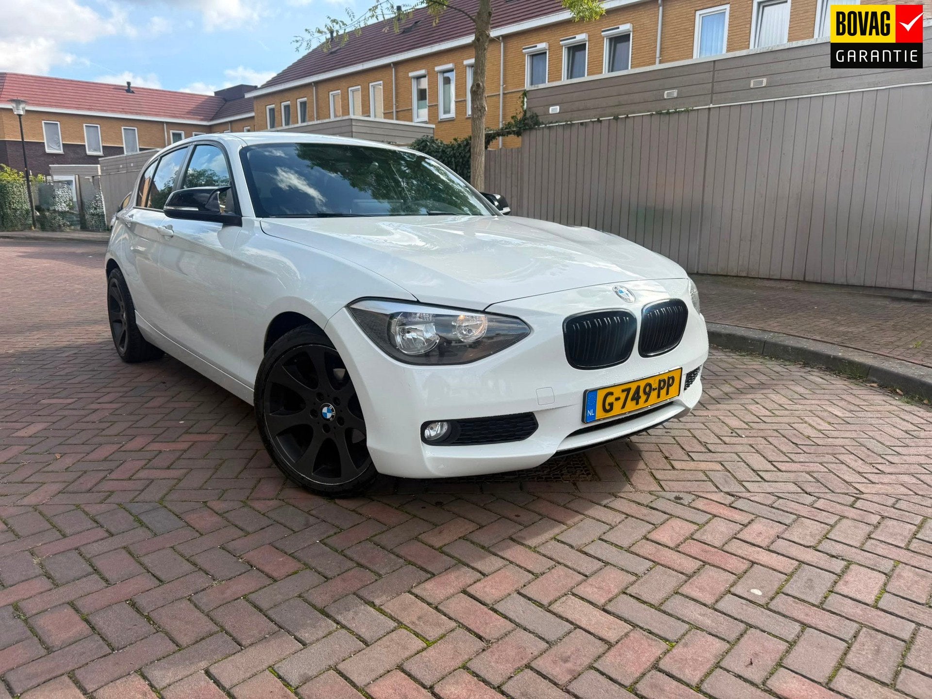 BMW 1-serie 116i Business+ * CarPlay * Leuke auto*, 1-Serie, Euro 5, Gebruikt, Zwart