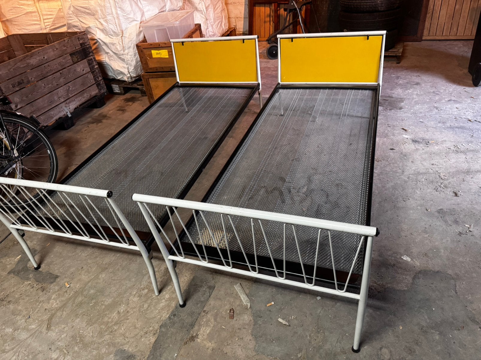 2 Originele  RAWI Retrobedden– VINTAGE!, Huis en Inrichting, Ophalen, 90 cm, Eenpersoons, Zo goed als nieuw