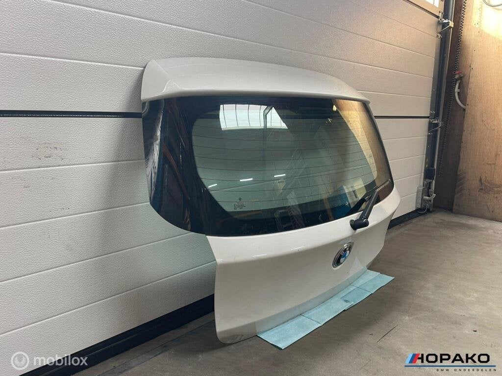 Kofferklep BMW 1 serie E81 E87 met ruit | Alpinweiss 300, Auto-onderdelen, Gebruikt, Achterklep, Einsteinlaan 5 rijswijk, Bmw
