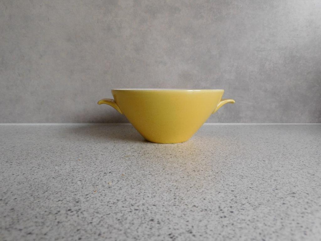 Soepkop 11,5 cm. Geel Villeroy & Boch, Overige typen, Ophalen of Verzenden, Zo goed als nieuw, Overige stijlen