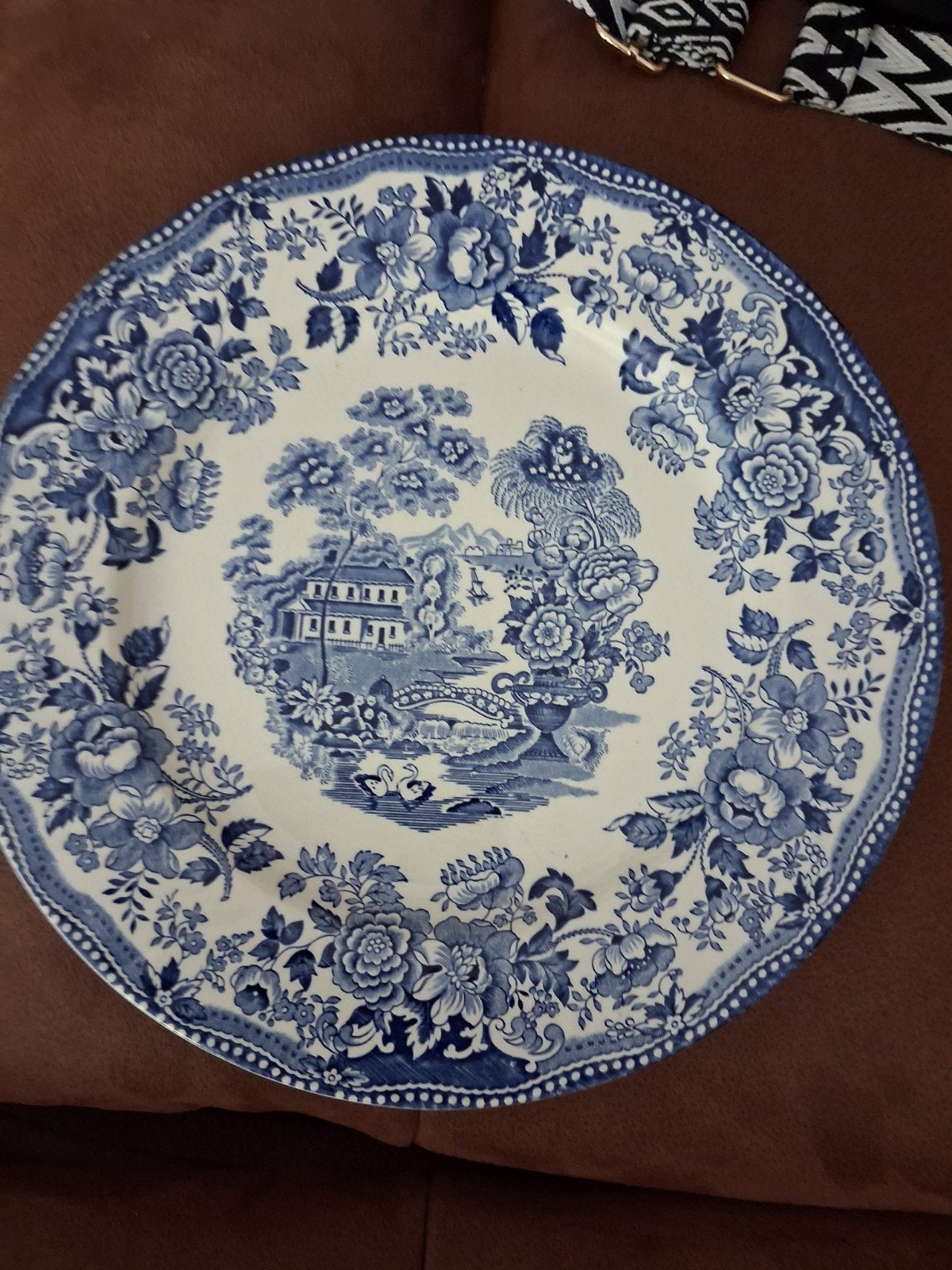 Myott England bord 25,5 cm doorsnee blauw-wit decor, Ophalen