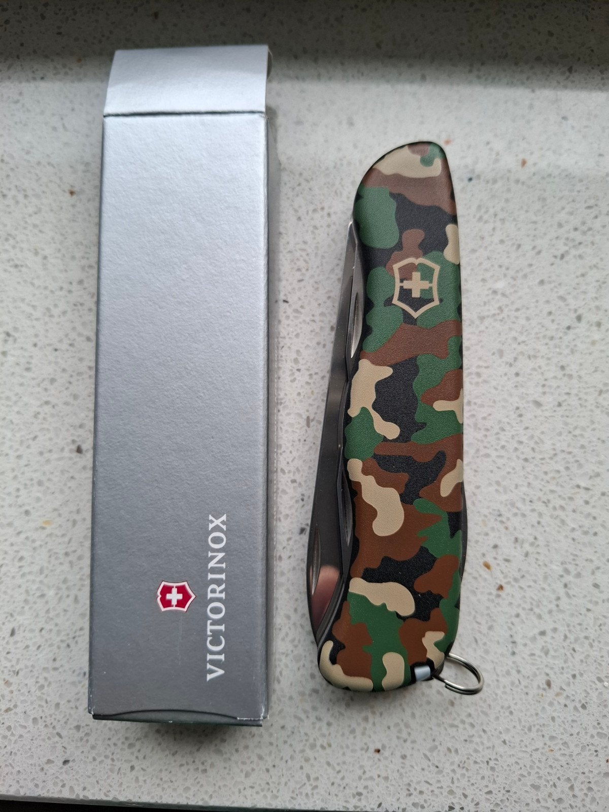 Victorinox Camo Picknick mes zakmes, Ophalen of Verzenden, Nieuw