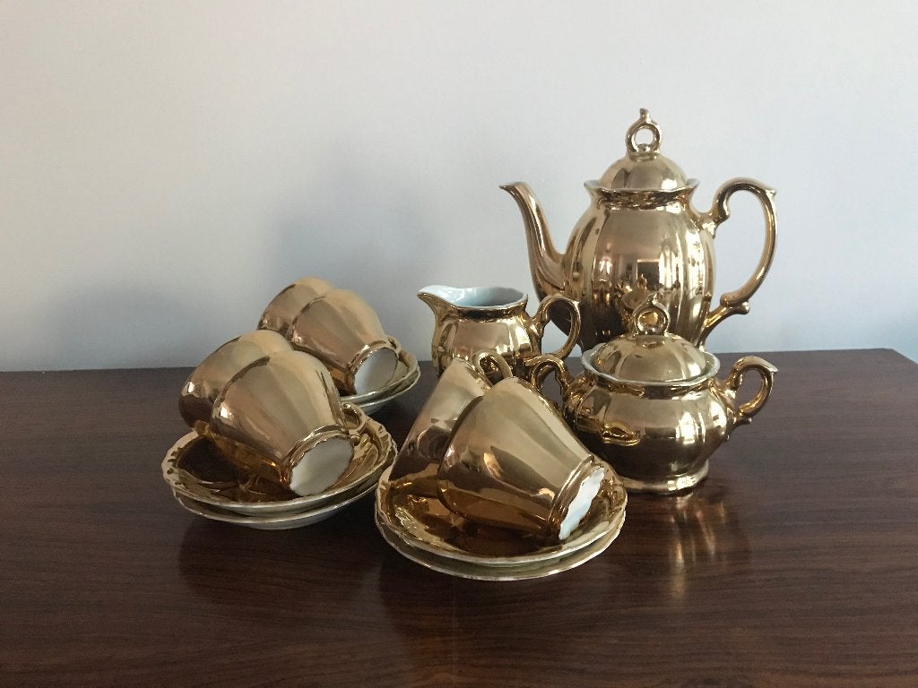 Mokka koffie servies goudkleurig wit porselein, Antiek en Kunst, Antiek | Servies compleet, Ophalen of Verzenden