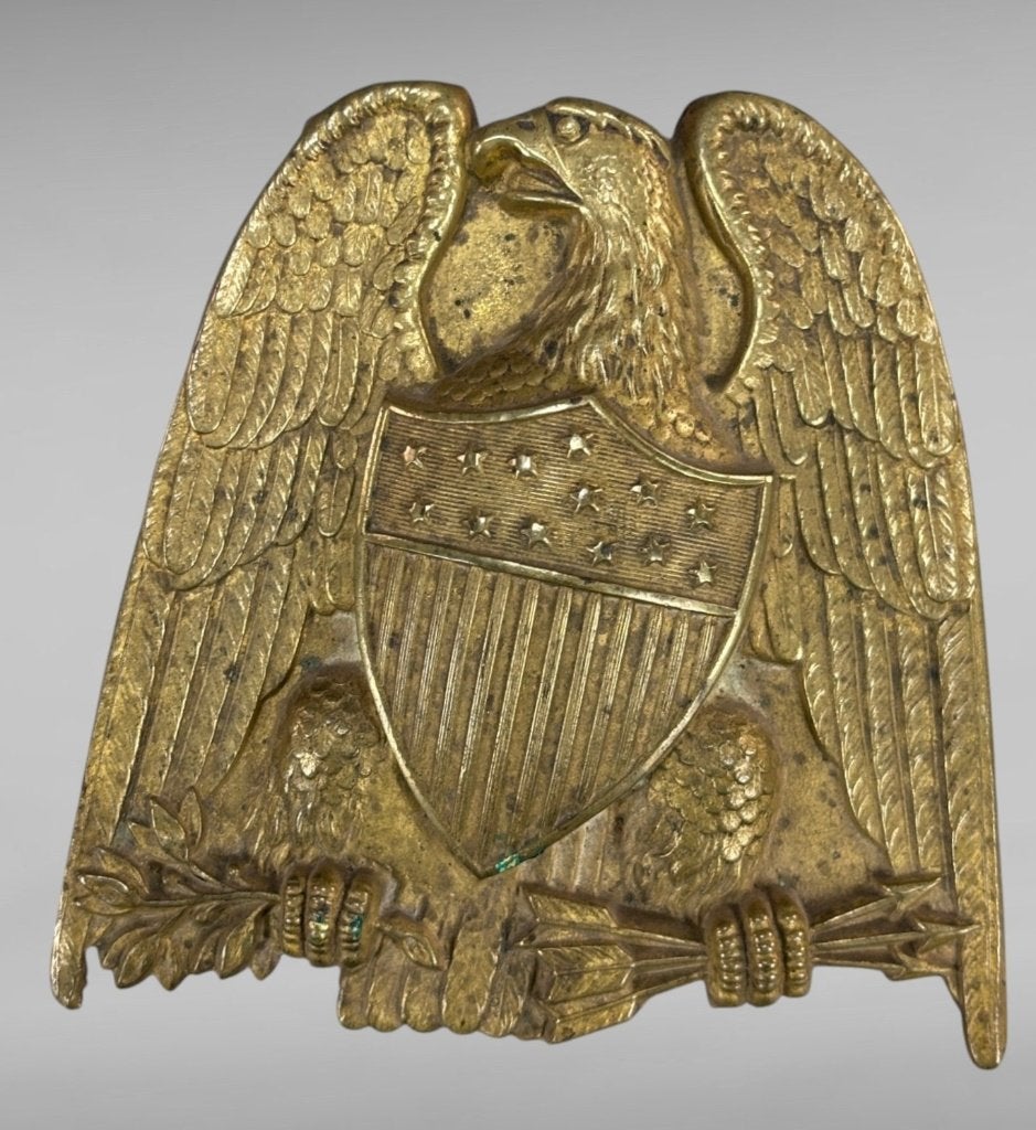 Grote Amerikaanse adelaar –heraldisch embleem.+/- 9 8,5 cm, Ophalen, Landmacht, Amerika, Embleem of Badge