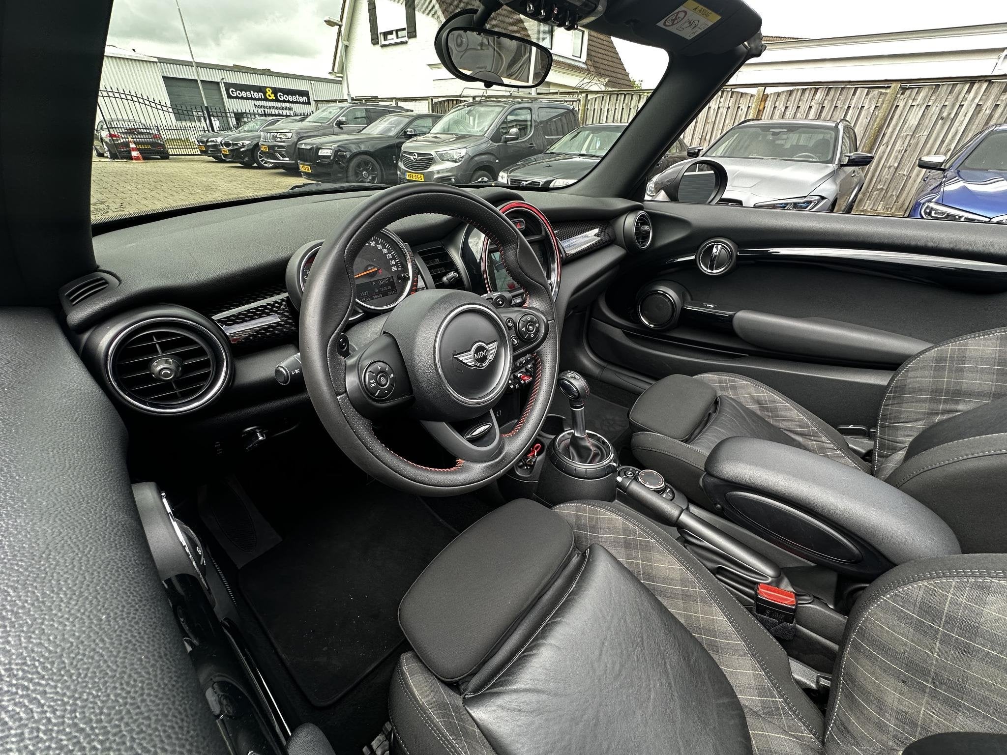 MINI Cabrio 2.0 Cooper S JCW Mini Mini Cabrio 2.0 Cooper S J, Auto's, Stof, Gebruikt, Cabriolet, 4 stoelen