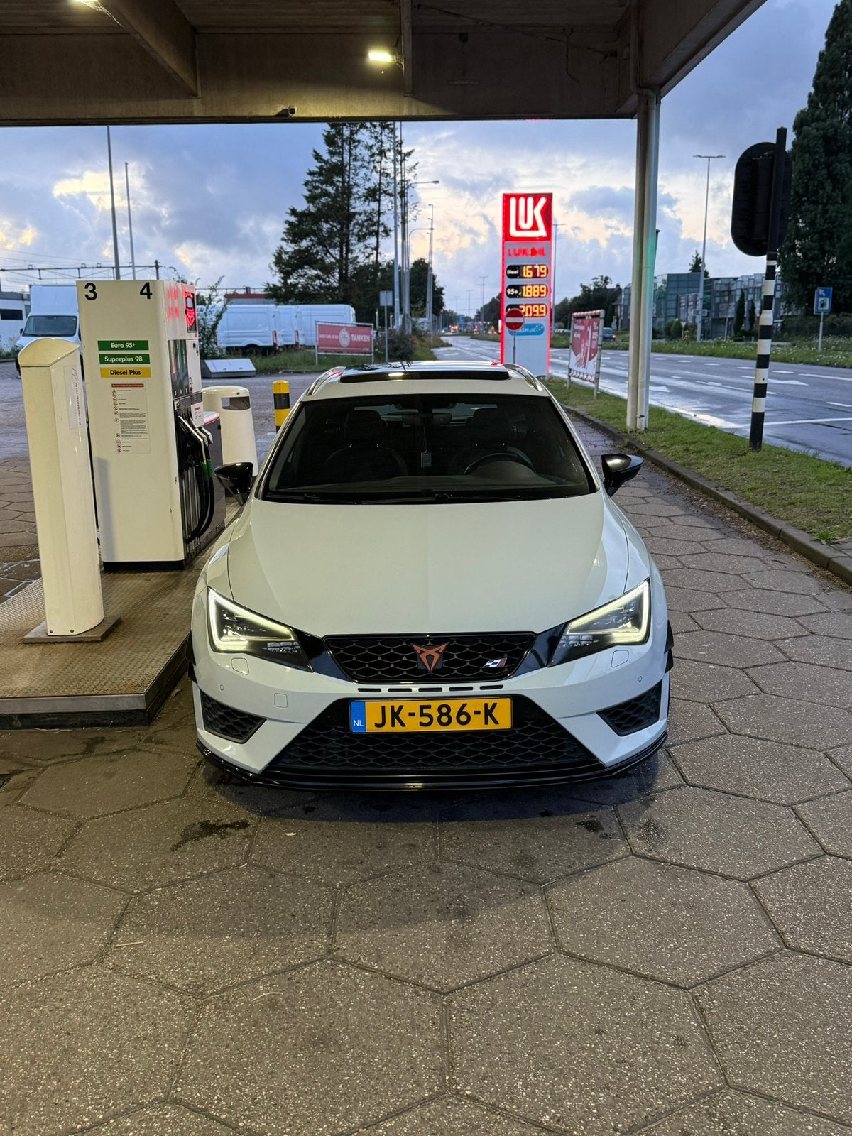 Seat Leon Cupra ST 2.0TSI 500PK 290Performance DSG, 15 km/l, Zwart, 4 cilinders, 1984 cc