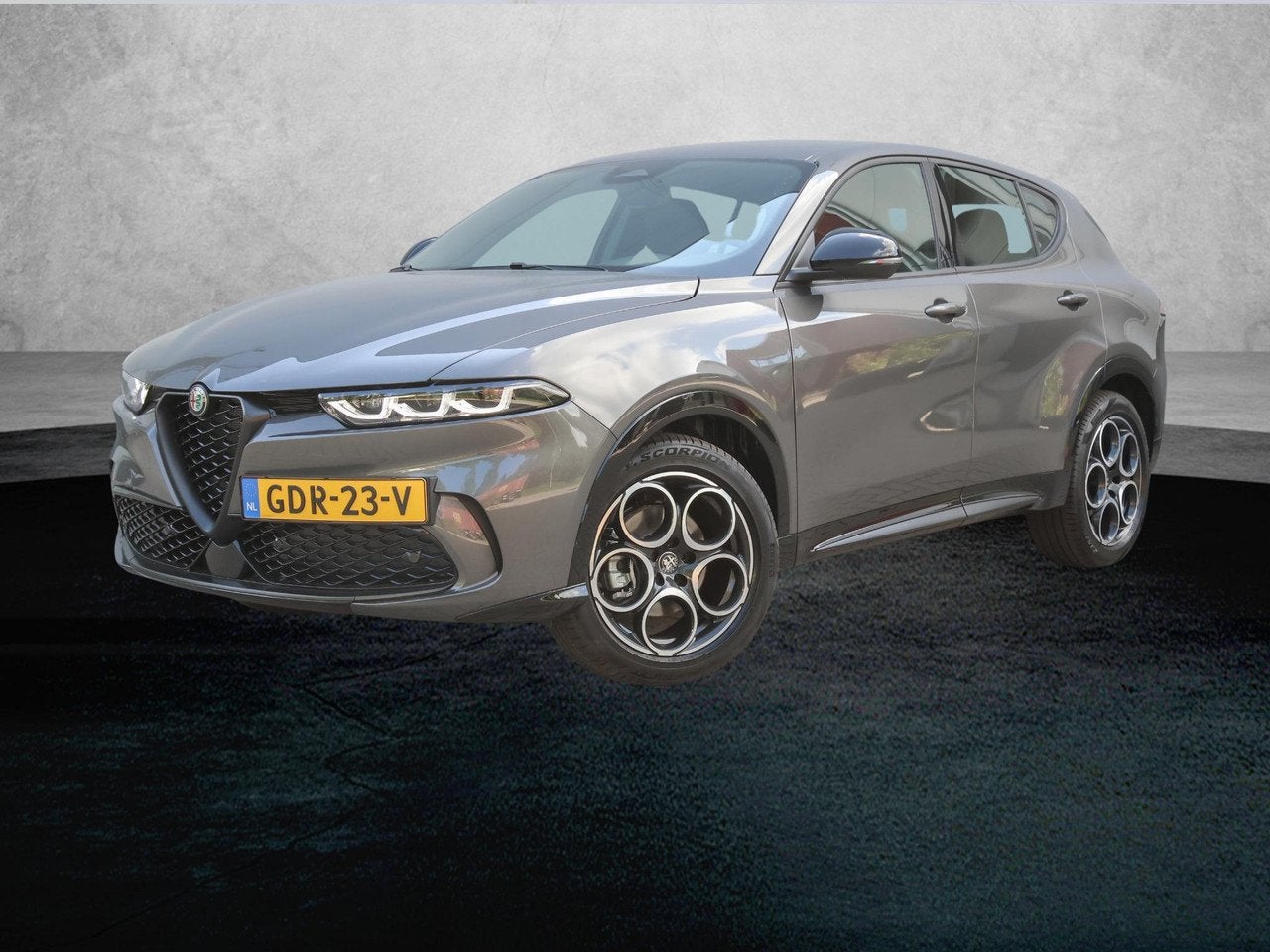 Alfa Romeo Tonale Hybrid Sprint 131pk Automaat | Navi | Came, Auto's, Automaat, Gebruikt, 4 cilinders, Bedrijf