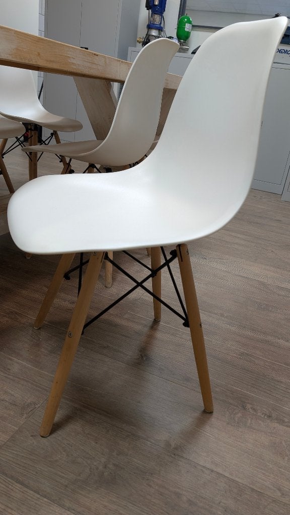 Steigerhouten eettafel + 6 design stoelen, Ophalen, Zo goed als nieuw