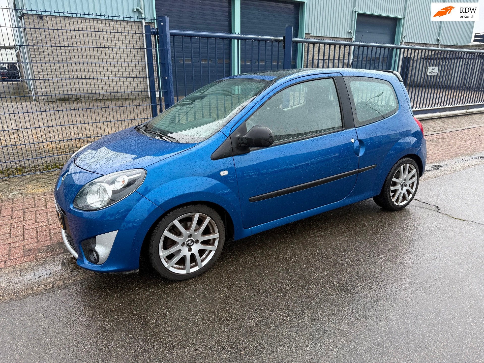 Renault Twingo 1.2-16V SPORT*AIRCO*16 INCH*AKTIEPRIJS!, Auto's, Voorwielaandrijving, Gebruikt, 31 €/maand, 4 cilinders