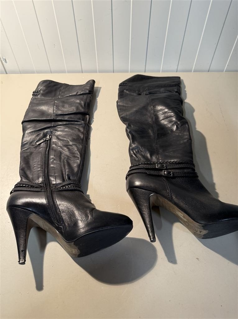 River Island Hoge Leren Dameslaarzen - Zwart - maat 38, Ophalen of Verzenden, Zo goed als nieuw, Zwart, Hoge laarzen