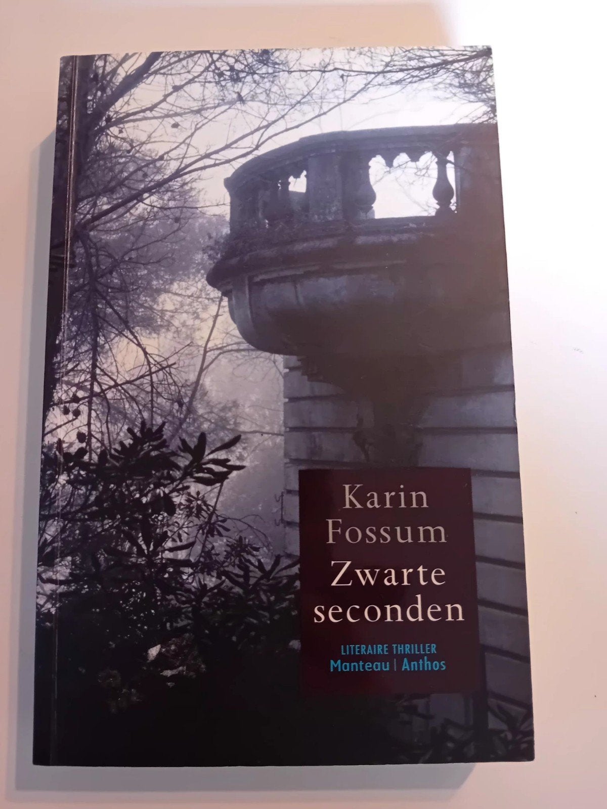 Zwarte seconden - Karin Fossum, Boeken, Ophalen of Verzenden, Zo goed als nieuw