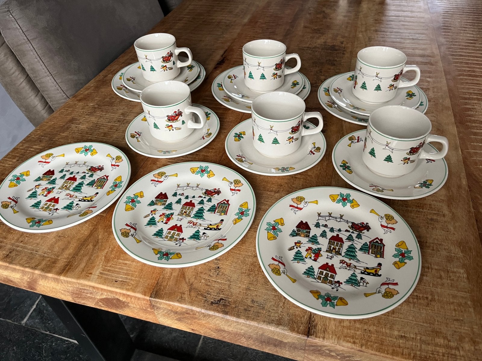 Kerst servies 6 personen ontbijt, Ophalen, Nieuw