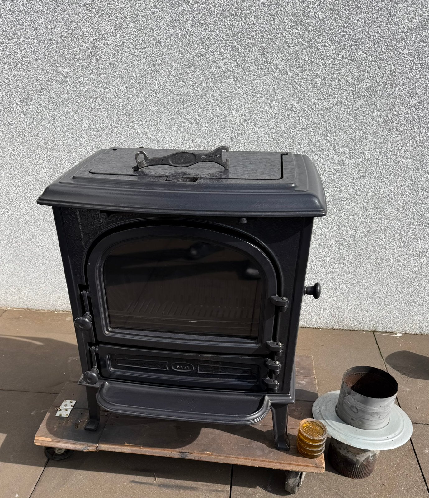 Hout en kolen kachel SAEY 94, Huis en Inrichting, Ophalen, Houtkachel, Zo goed als nieuw, Vrijstaand