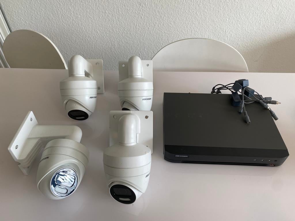 Hikvision Beveiligingsset - Kleuren nachtvisie - Garantie*, Audio, Tv en Foto, Videobewaking, Ophalen of Verzenden, Zo goed als nieuw