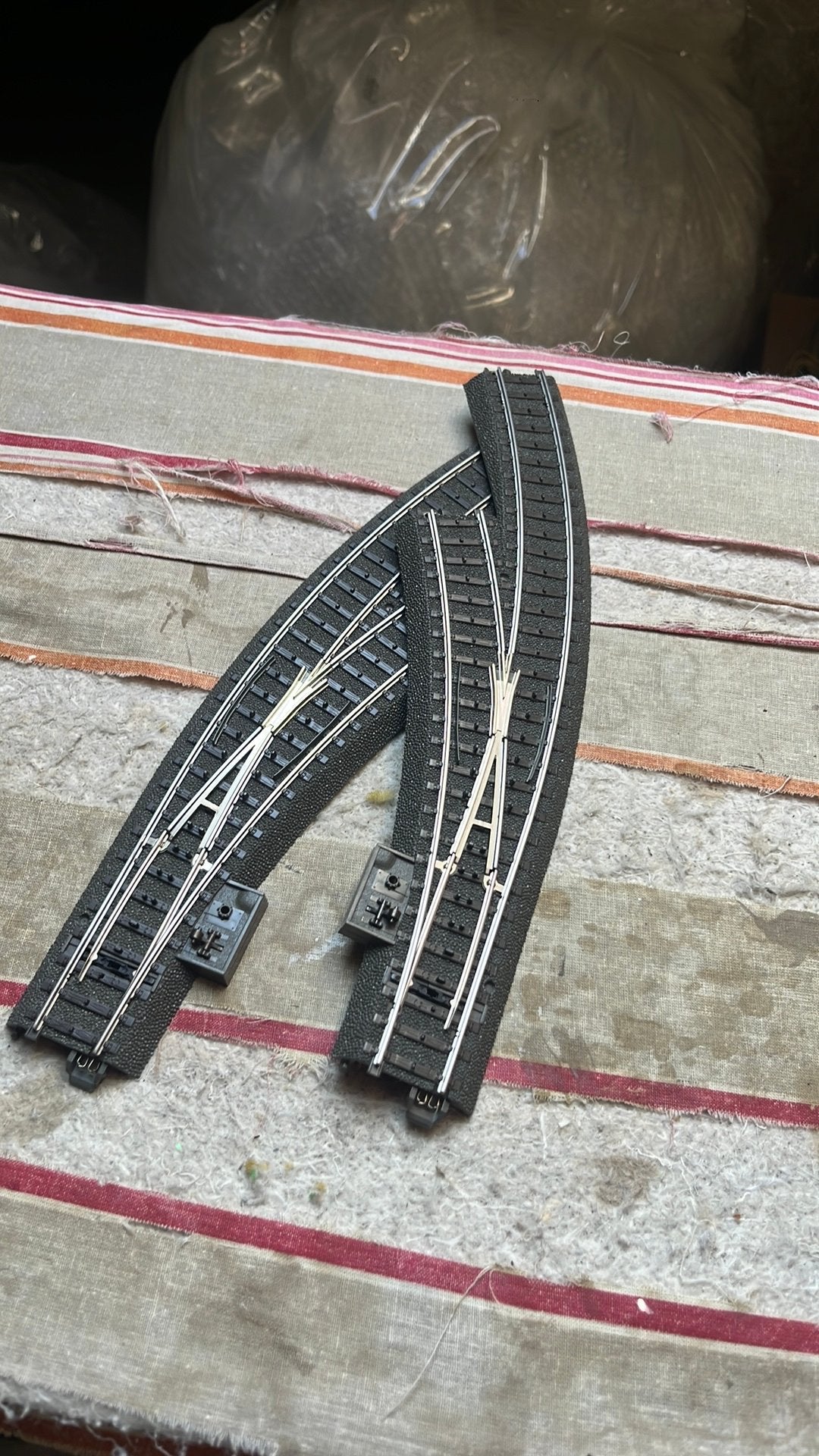 Te koop set meegebogen wissels van marklin 24671/672, Wisselstroom, Rails, Ophalen of Verzenden, Zo goed als nieuw