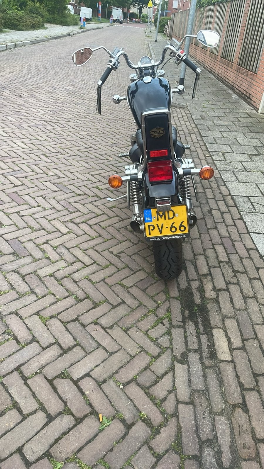 Suzuki Intruder VS 800 Chopper - Klassieke stijl, krachtig