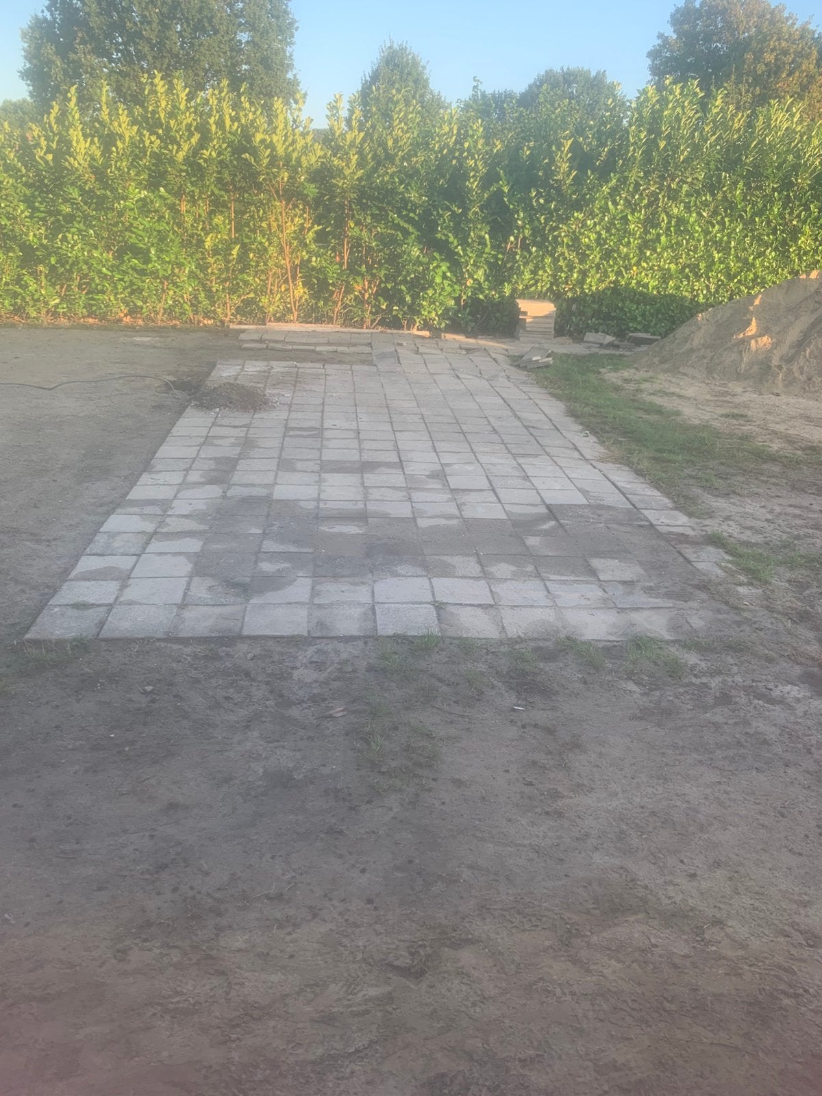 Gratis op te halen +- 40 m^2 Tegels, Ophalen of Verzenden, Zo goed als nieuw, Beton, Terrastegels